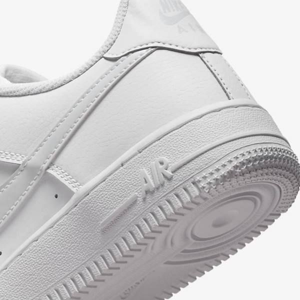 Kids' Nike Air Force 1 Older Sneakers White | NK297GJS