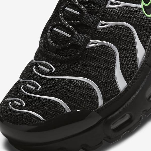 Kids' Nike Air Max Plus Older Sneakers Black / Green / Metal Silver / Black | NK503OVG