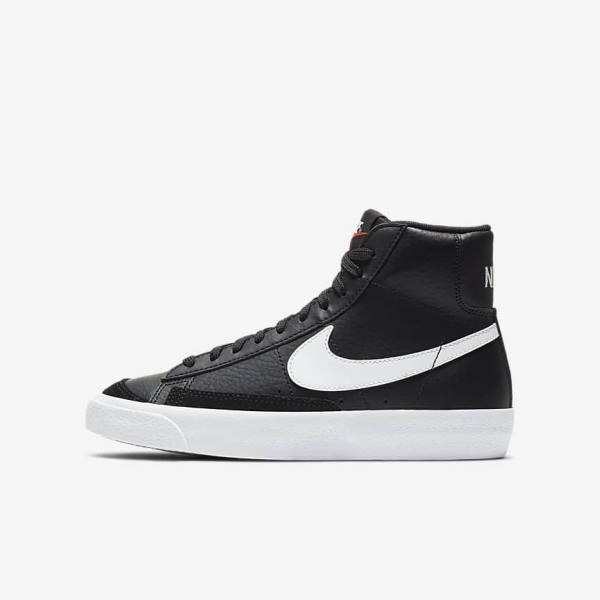 Kids\' Nike Blazer Mid 77 Older Sneakers Black / White / Orange | NK306LGN