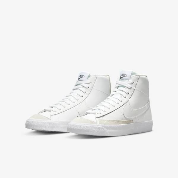 Kids' Nike Blazer Mid 77 Older Sneakers White / Light Brown / White | NK592QMS