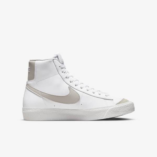 Kids' Nike Blazer Mid 77 SE Older Sneakers White / Light Beige | NK014LQC