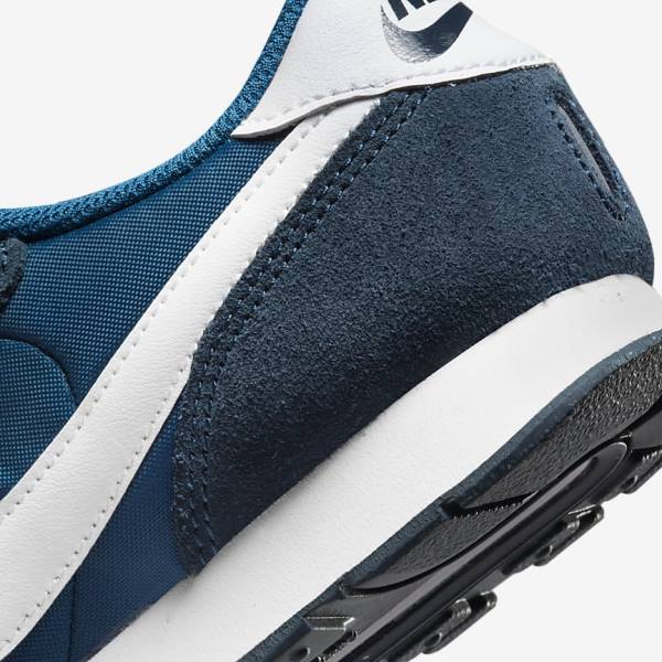 Kids' Nike MD Valiant Older Sneakers Navy / White | NK952PDM