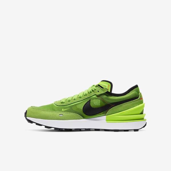 Kids\' Nike Waffle One Older Sneakers Green / Red / Black | NK197NMK