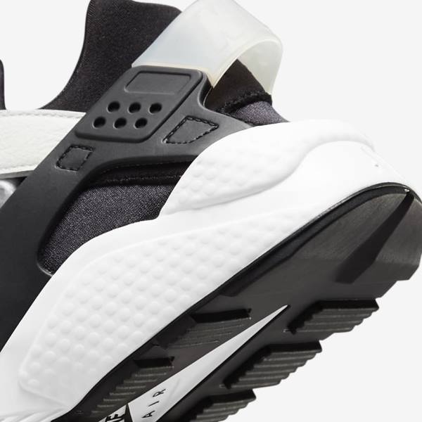 Men's Nike Air Huarache Sneakers Black / White | NK872VGN