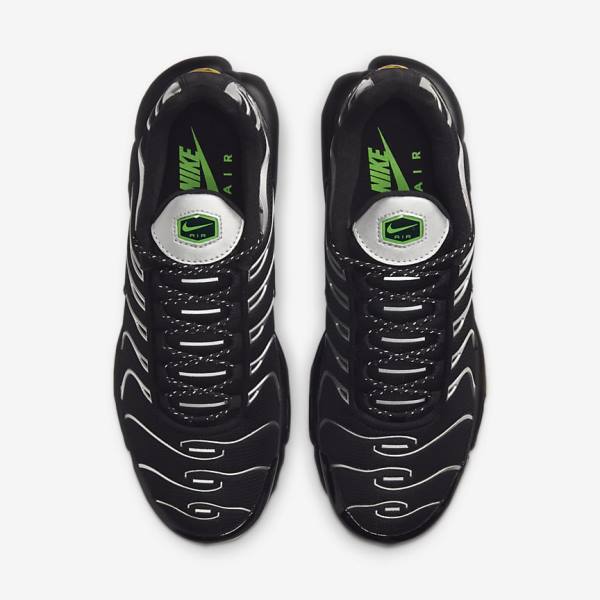 Men's Nike Air Max Plus Sneakers Black / Green / Metal Silver / Black | NK071JZO