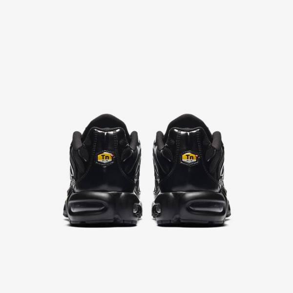 Men's Nike Air Max Plus Sneakers Black | NK369NFD