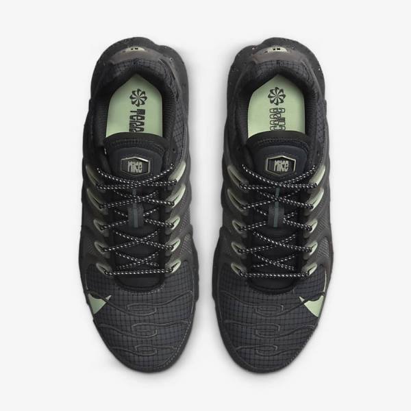 Men's Nike Air Max Terrascape Plus Sneakers Black / Dark Grey / Light Green | NK935XNK