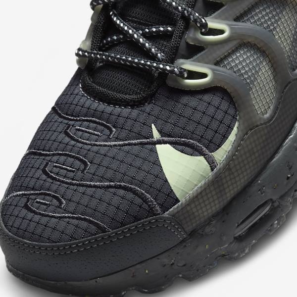 Men's Nike Air Max Terrascape Plus Sneakers Black / Dark Grey / Light Green | NK935XNK