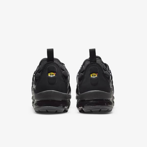 Men's Nike Air VaporMax Plus Sneakers Black / Dark Grey | NK015TQV