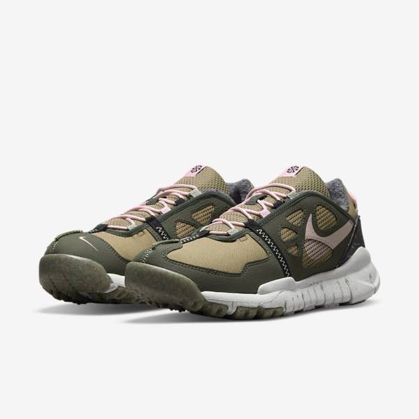 Men's Nike Free Terra Vista Sneakers Brown / Black / Pink | NK485RMP