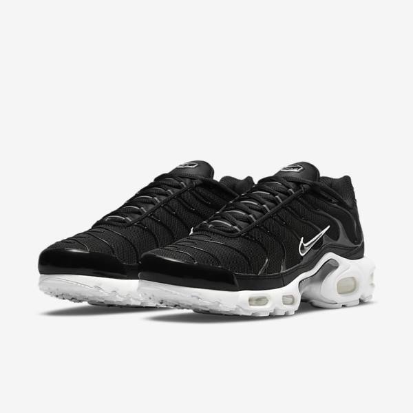 Women's Nike Air Max Plus Sneakers Black / White | NK725UYD