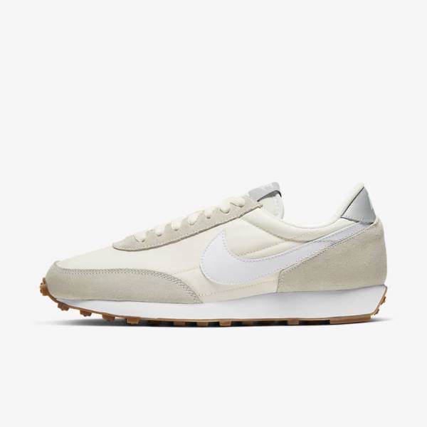 Women\'s Nike Daybreak Sneakers White / Light Grey / White | NK917WNK