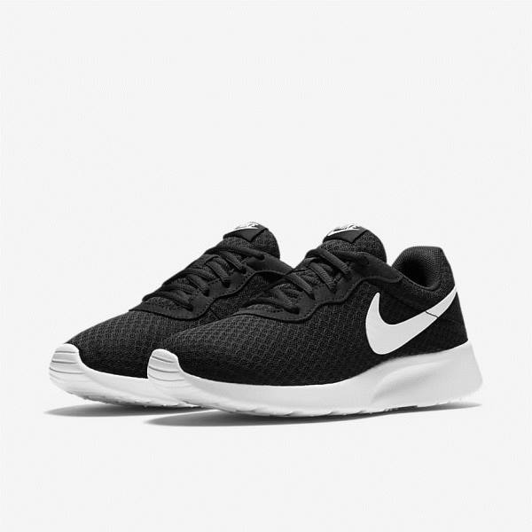 Women's Nike Tanjun Sneakers Black / White | NK935MUO