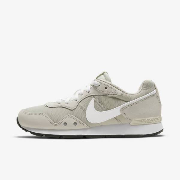 Women\'s Nike Venture Runner Sneakers Light Beige / Light Beige / White | NK421DCJ